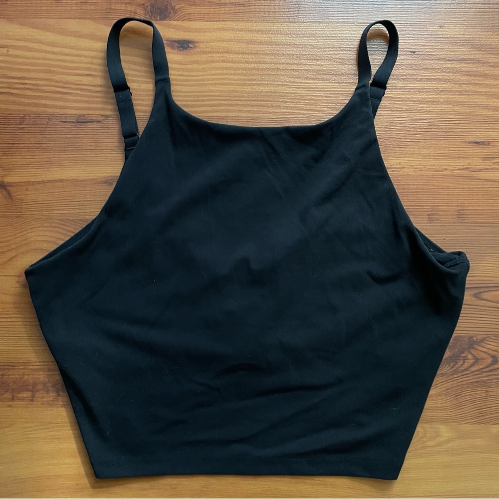 Athleta Intention Crop D-DD